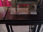 Singer sewing machine for sale