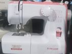 SINGER SEWING MACHINE