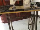 Singer Sewing Machine (princess 972)