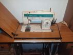 Singer Zig Zag Sewing Machine