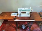 Singer Zig Zag Sewing Machine