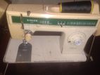 Singer Zig Zag Sewing Machine