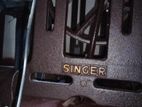 Singer Zigzag Sewing Machine