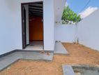 Single House For Sale Athurugiriya