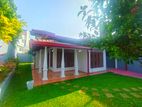 Single House for Sale in Pannipitiya Borella Road (araliya Uyana )