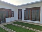 Single storied house for sale in Rathmalana