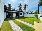Single-Story House for Sale – Athurugiriya