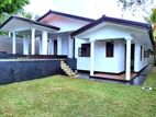 Single Story House for Sale in Athurugiriya