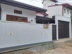 single story house for sale in athurugiriya