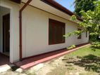 Single Story House for Sale in Athurugirya