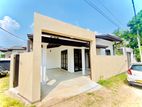 Single Story House Newly Painted From Athurugiriya