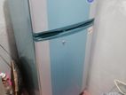 Sisil Fridge 180L