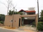 Six Bed Room Villa for Rent in Battaramulla - Akuregoda
