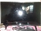 Skywoth 32inches TV