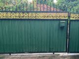 Sliding Gate