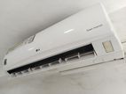 LG 12000 BTU Wall Inverter