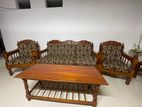 Sofa Thekka + Table