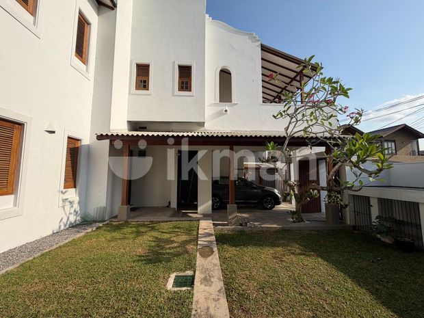 Solar powered Luxury House Rent In Thalawathugoda - 3912U, Colombo