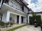 Solar Powered Semi Furnished 1st Floor Close to Gateway College, Nawala
