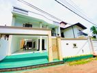 Solid 5 Bed House for Sale in Piliyandala