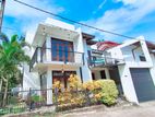 Solid 5 Bedrooms House for sale in Kottawa Mattegoda