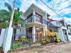 Solid 5 Bedrooms House for sale in Kottawa Mattegoda
