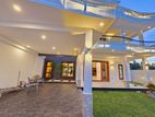 Solid Box Modern House For Sala @ Negombo