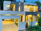 Solid Box Modern House For Sala @ Negombo