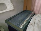 Soundcraft Mixer