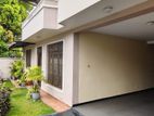 SPACIOUS 1 ST FLOOR HOUSE FOR RENT IN DEHIWALA