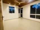 Spacious 2-Bedroom Upper Floor House for Rent in Suwarapola