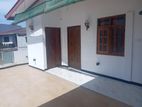 SPACIOUS 2 ND FLOOR HOUSE FOR RENT IN MOUNT LAVINIA
