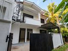 Spacious 2-Storey House for Rent in Koswatta, Battaramulla
