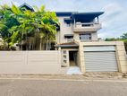 Spacious 3-Storey House for Rent in Battaramulla