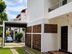 Spacious 4 Bedroom House for Rent at Thalawathugoda (EM060AC)