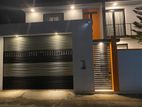 Spacious 4-Bedroom House for Rent – Thalawathugoda