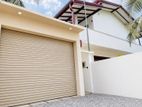 Spacious 4 Bedroom House – Kottawa