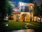 Spacious 5BR Luxury Home with Music Studio & Cinema Delgoda