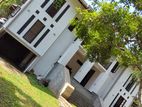 Spacious Bungalow facing Paddy Field, Close to Athurugiriya Highway