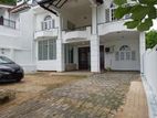 Spacious Commercial Building for Lease at Thalawathugoda (EM006NV)