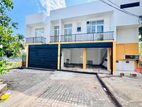 Spacious Family House Baththaramulla