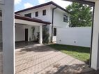 Spacious House For Rent in Thalawathugoda