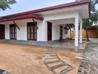 spacious house rent for residential or company