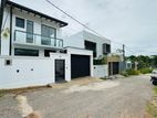 Spacious House Sale in piliyandalan near city