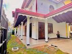 Spacious Luxury 5 Bed Rooms Upstairs House For Sale In Negombo