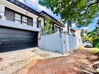 Spacious Luxury House in a Peaceful Residential Area – Kotte