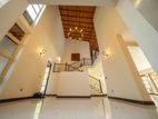 Spacious Luxury House in Boralesgamuwa [HR118]
