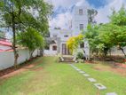 Spacious Luxury House Sale Athurugiriya