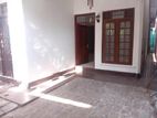 SPACIOUS SINGLE STOREY HOUSE FOR RENT IN MOUNT LAVINIA