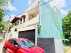 (SR1407) Two Storey House for Rent in Akuregoda Battaramulla